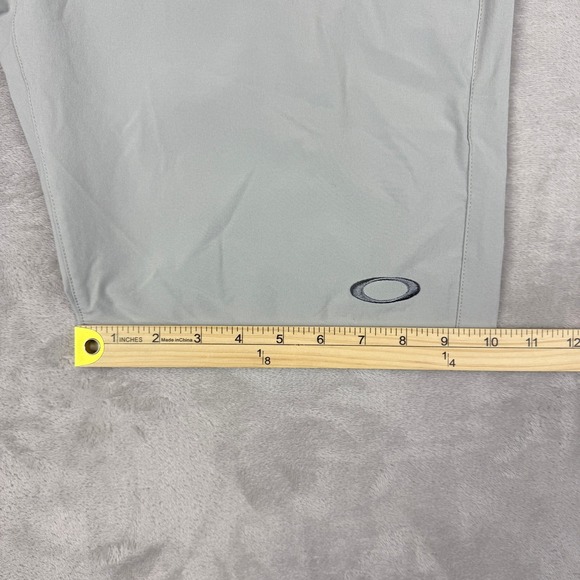 Oakley Shorts Mens 32 Light Gray Performance Active Golf Stretch Lightweight - Picture 12 of 15